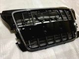 AUDİ A3 8P 2008-2012 S3 SİYAH ÖN PANJUR